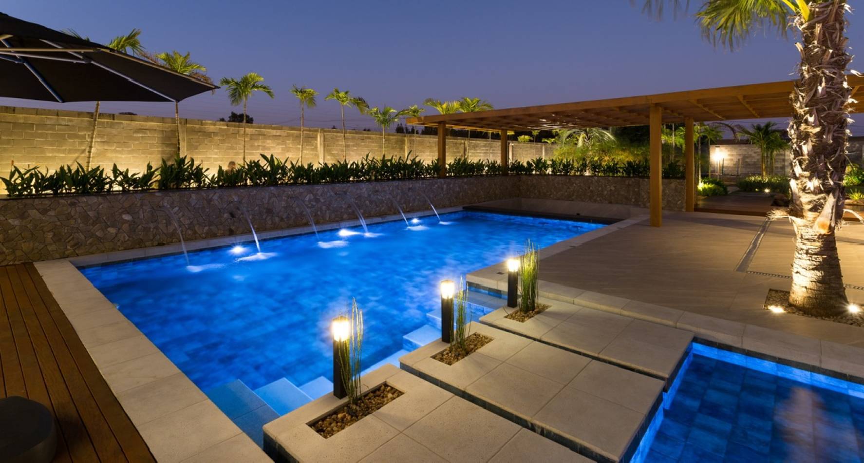 BORDAS E PISOS BLESS